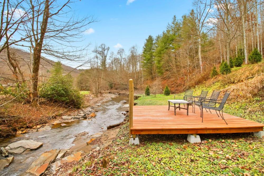 Ski, Hike, Fish! Mtn-View Creekside Gem in Newland